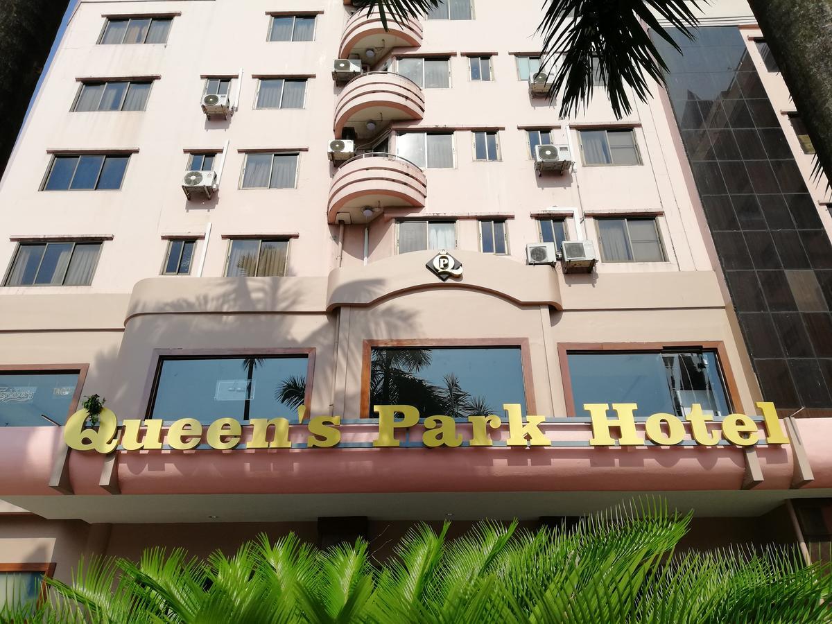 Queen'S Park Hotel Rangun Kültér fotó
