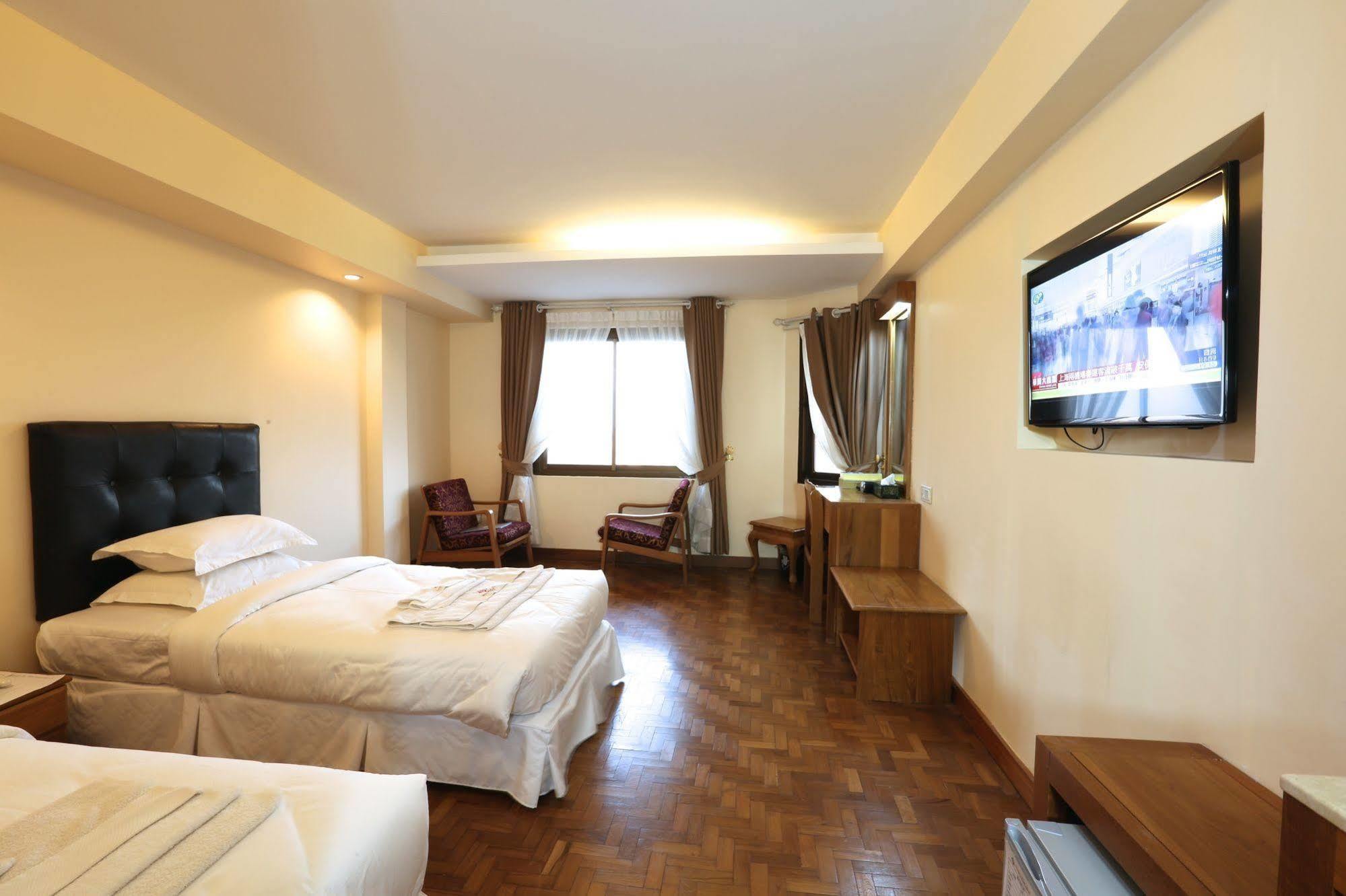 Queen'S Park Hotel Rangun Kültér fotó